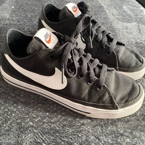 Nike Running Court Legacy CNVS Womens